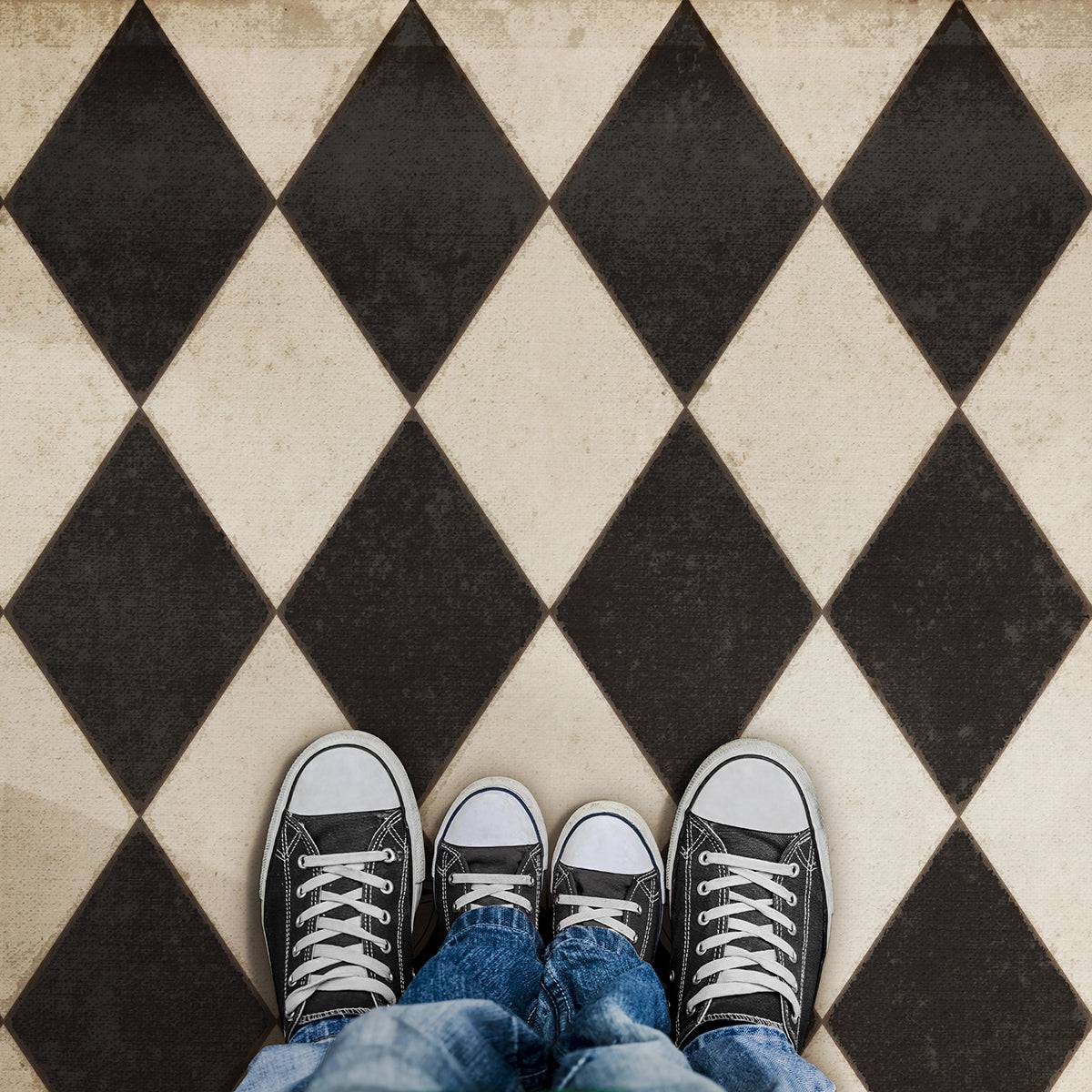 Lifestyle - Williamsburg - Edwards Diamonds - Interior Mojo llc